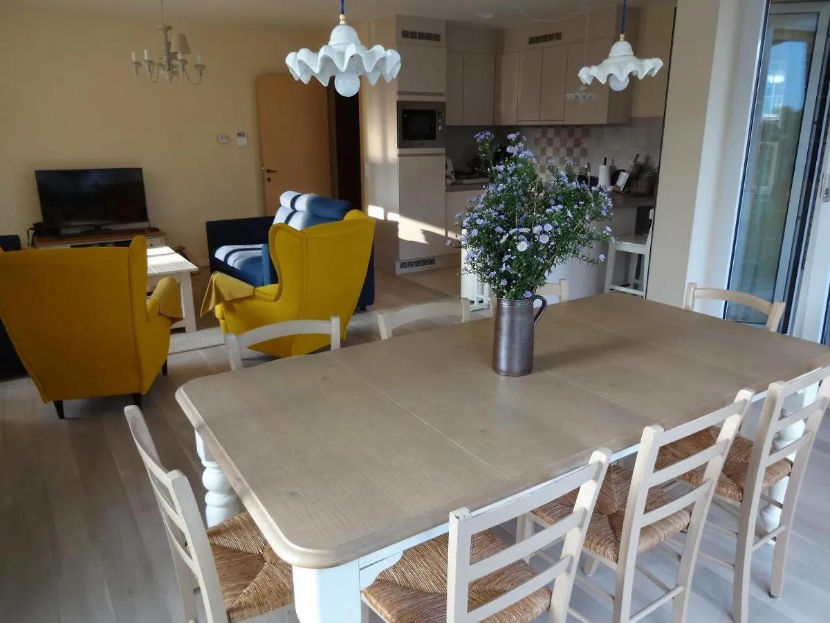 Bootsman Gelijkvloers Appartement Met Tuin En Autostaanplaats Ostenda Apartament