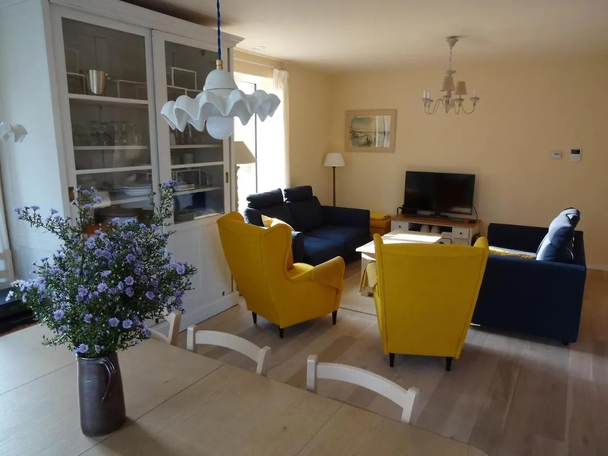 Bootsman Gelijkvloers Appartement Met Tuin En Autostaanplaats Ostenda 0*,
